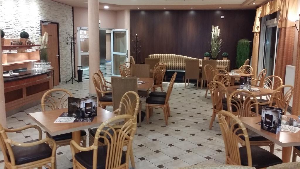 Akzent Hotel Stadt Schluechtern ***S Extérieur photo