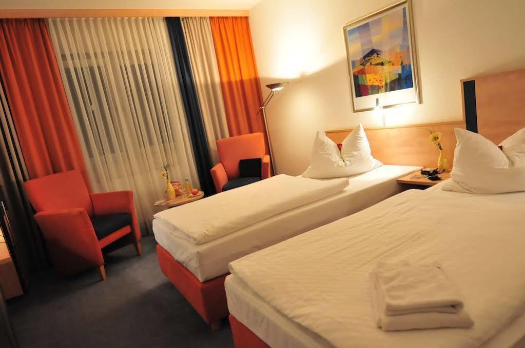 Akzent Hotel Stadt Schluechtern ***S Extérieur photo