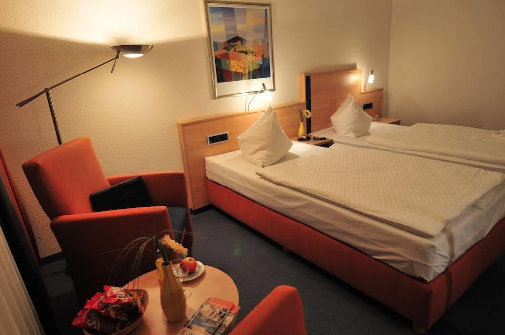 Akzent Hotel Stadt Schluechtern ***S Extérieur photo